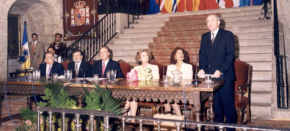 Discurso de José Antonio Jáuregui - Director de la Academia Europa de Yuste- en la ceremonia de entrega del I Premio Carlos V a Jacques Delors. 